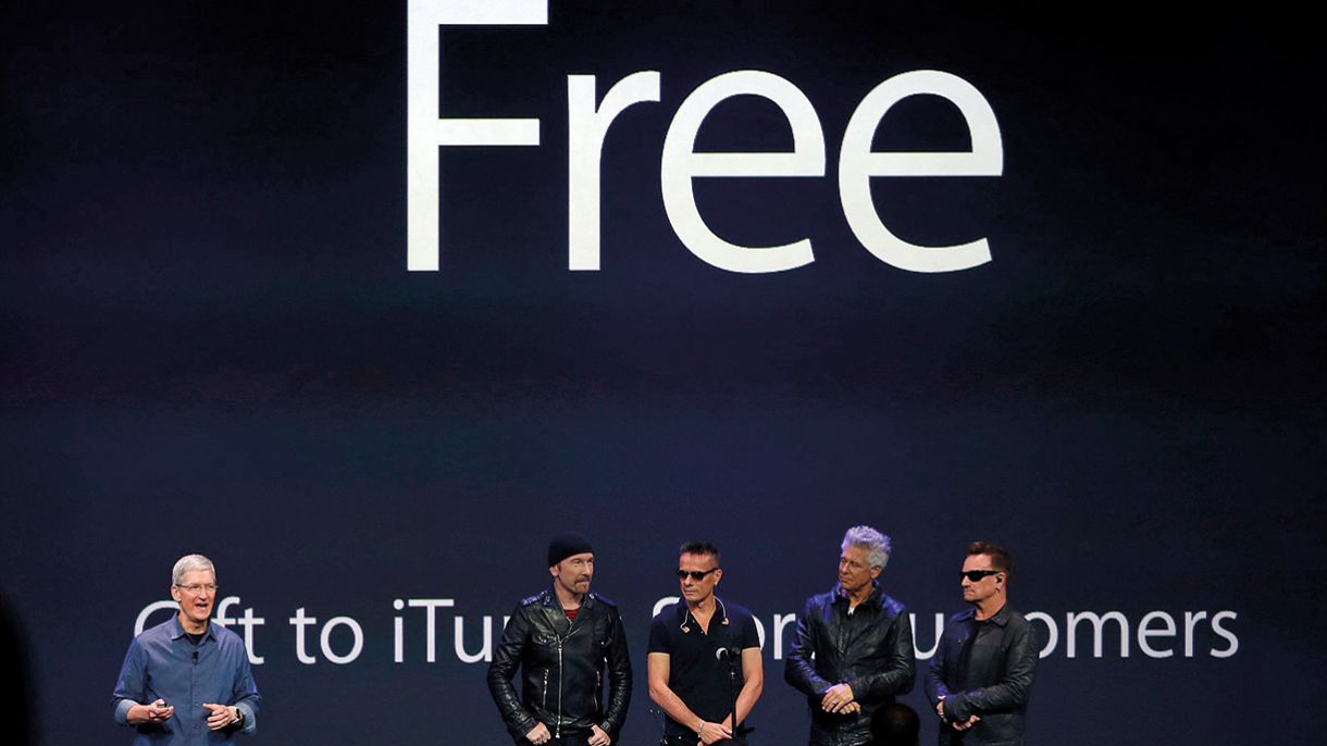 Parceira do U2 com a Apple, que disponibilizou disco no Itunes, foi um fiasco