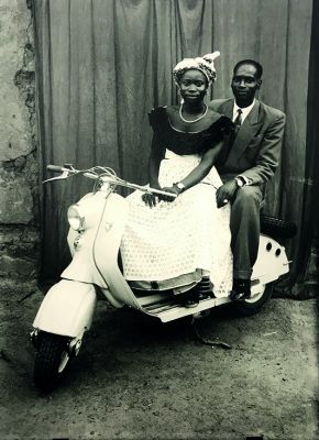 Sem título. Bamako, Mali, 1948-1962. Seydou Keïta/CAAC - The Pigozzi Collection, Genebra/Divulgação