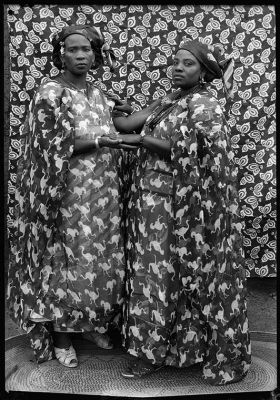 Sem título. Bamako, Mali, 1948-1962. Seydou Keïta/CAAC - The Pigozzi Collection, Genebra/Divulgação