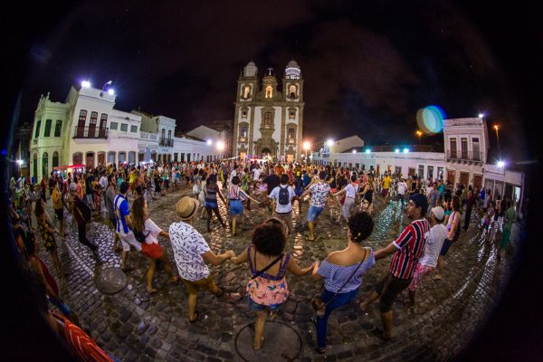 Ciranda no Pátio de São Pedro (Recife-PE). Foto: Breno Laprovitera